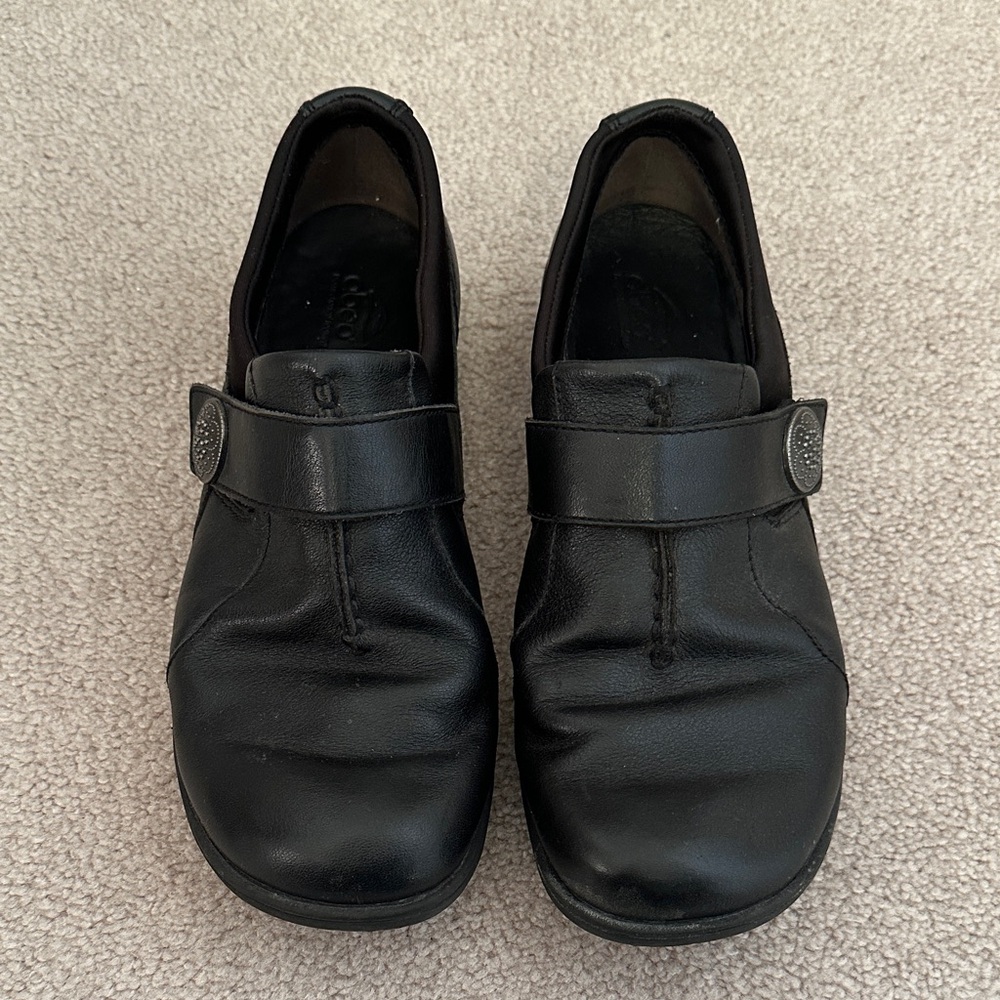 Black Leather OBEO Women’s Leather Shoe. 8.5